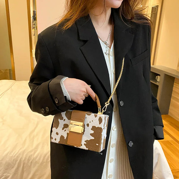 Cow Pattern Box Shape Shoulder Crossbody Bag Cute Purses and Handbags for Women Cow Pattern Clutch Fashion Novelty Bags